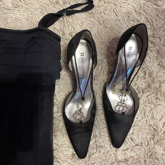 ◻️NATURALIZER heels◻️ - Picture 2 of 4